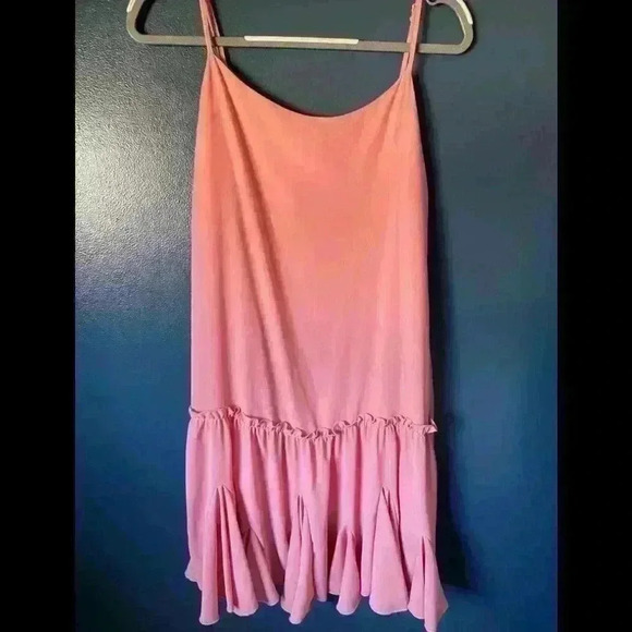 ❤️ 3 for $30 Sweet pink spaghetti strap dress - Picture 1 of 3